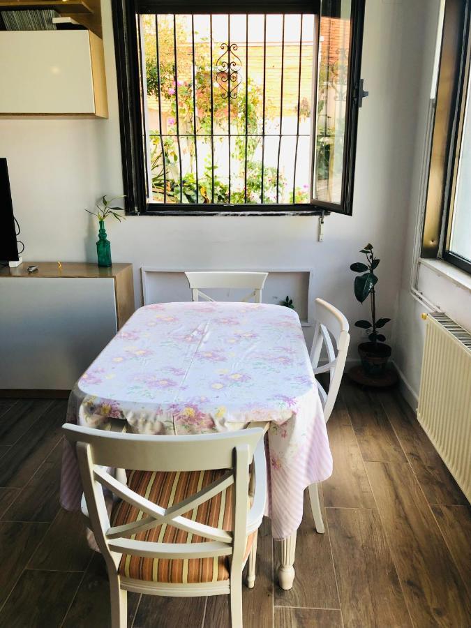 Apartment Rosales Y Jardin